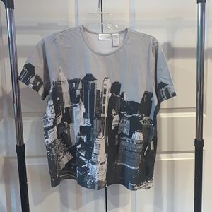 Liz Claiborne Cityscape Design Tee Shirt NWOT